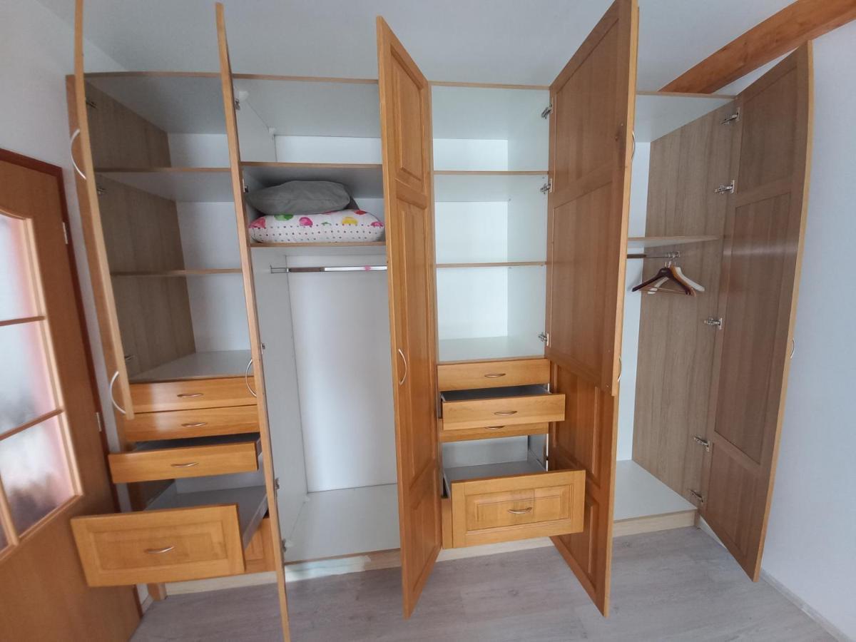 Apartmany Kocanda Jesenice  Esterno foto